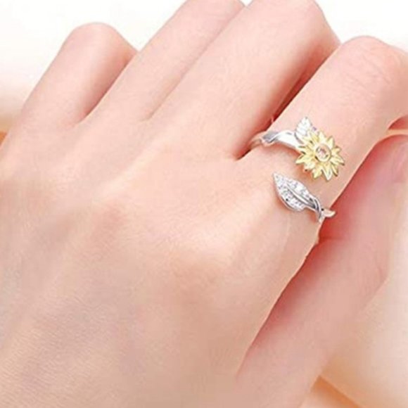 Sunflower and Rhinestone Ring - Picture 1 of 3